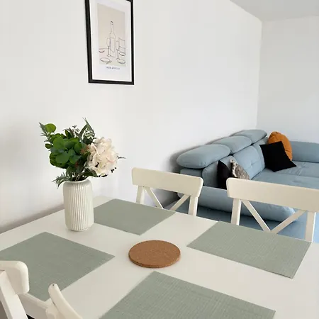 Jagsttal - Ihr Zuhause Zwischen Dem Kloster & Goetz Apartamento